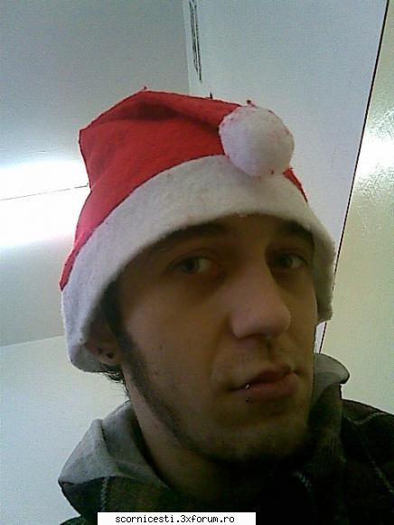astepti mos craciun? bueey..tin anunt mosu' internat spital,are pneomonie asa ca...    